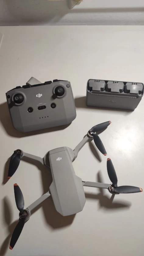 drone dji mini 4 pro - $690 thumbnail 7