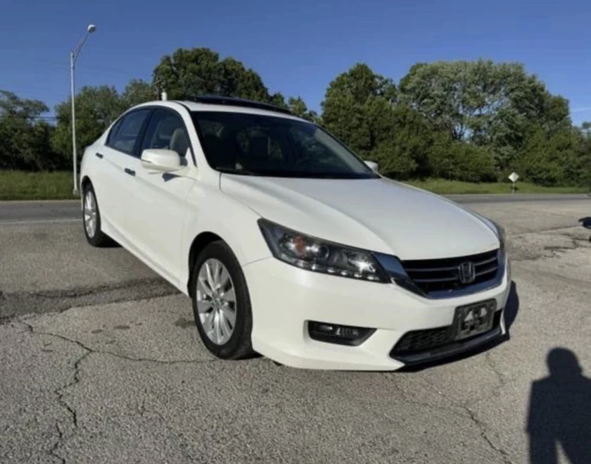 2013 honda accord - $1,300 thumbnail 4
