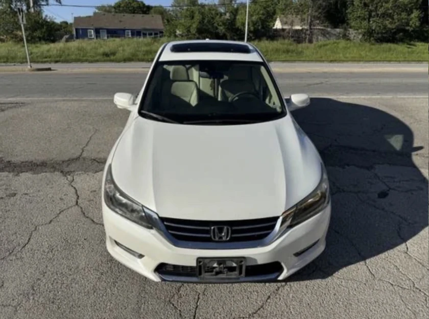 2013 honda accord - $1,300 thumbnail 9