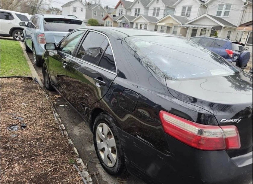 2007 toyota camry • le sedan 4d thumbnail 3
