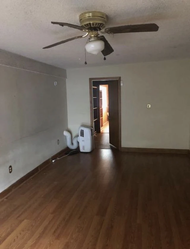 $1,100 / 3br - 1465sqft - available single family home thumbnail 2