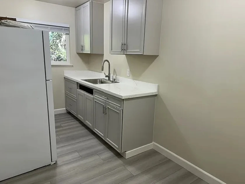 $900 / 600sqft 1 beds & 1 baths i 600 sqft120 beulah ct, santa cruz, ca 95060 thumbnail 5
