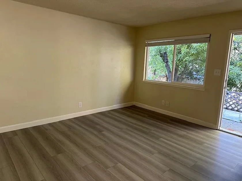 $900 / 600sqft 1 beds & 1 baths i 600 sqft120 beulah ct, santa cruz, ca 95060 thumbnail 6