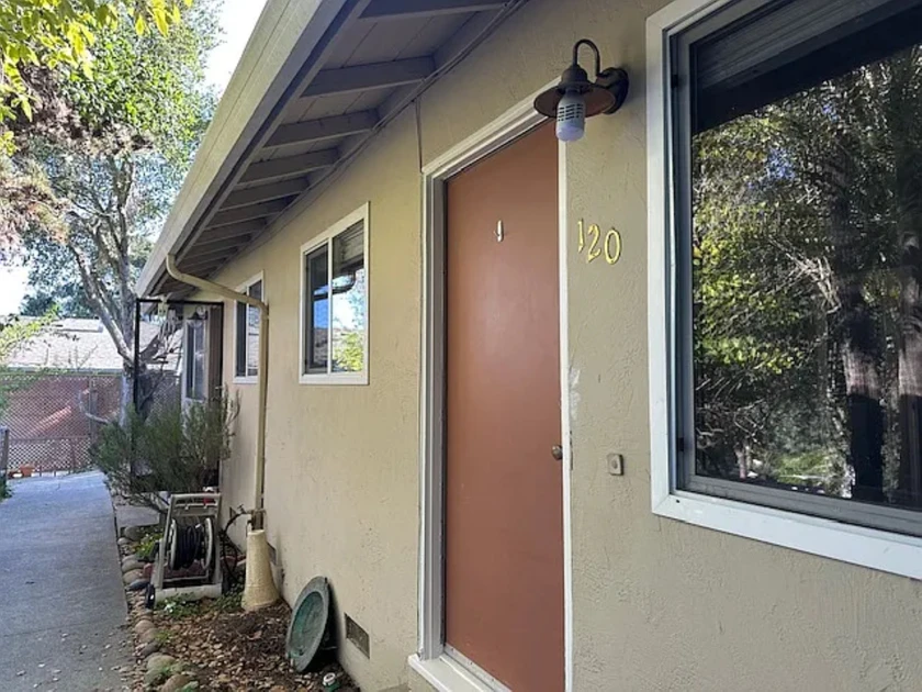 $900 / 600sqft 1 beds & 1 baths i 600 sqft120 beulah ct, santa cruz, ca 95060 thumbnail 7