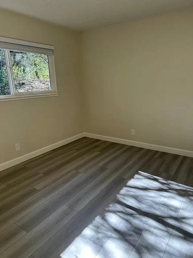 $900 / 600sqft 1 beds & 1 baths i 600 sqft120 beulah ct, santa cruz, ca 95060 thumbnail 8