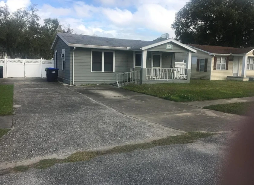 $1,000 / 1613br - 660sqft - 2 bed 1 bath thumbnail 3