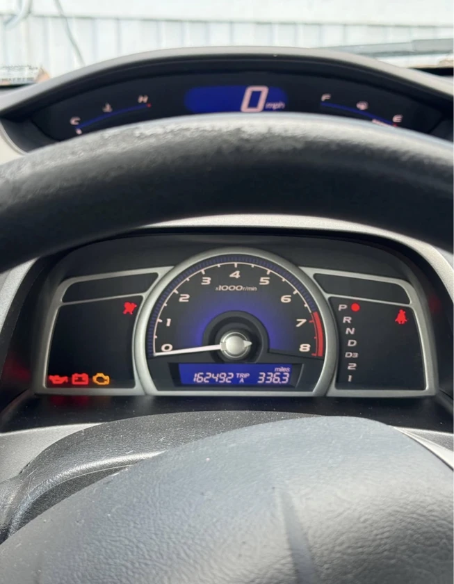 2004 honda civic - $1,200 thumbnail 4
