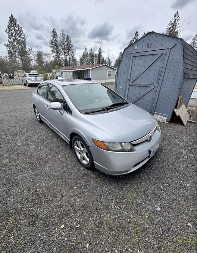 2004 honda civic - $1,200 thumbnail 6