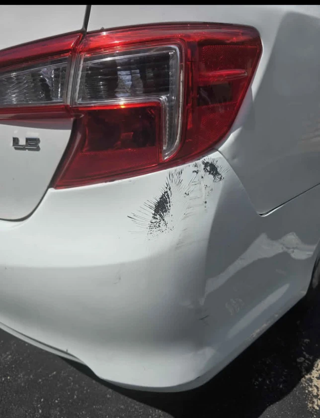 2013 toyota camry. le sedan 4d - $4,500 thumbnail 6
