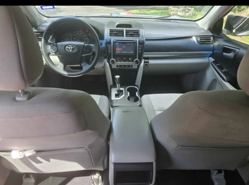 2013 toyota camry. le sedan 4d - $4,500 thumbnail 3