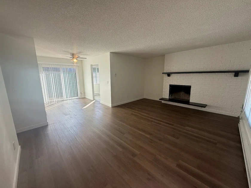 $1,200 / 864sqft 2beds 1 bath thumbnail 4