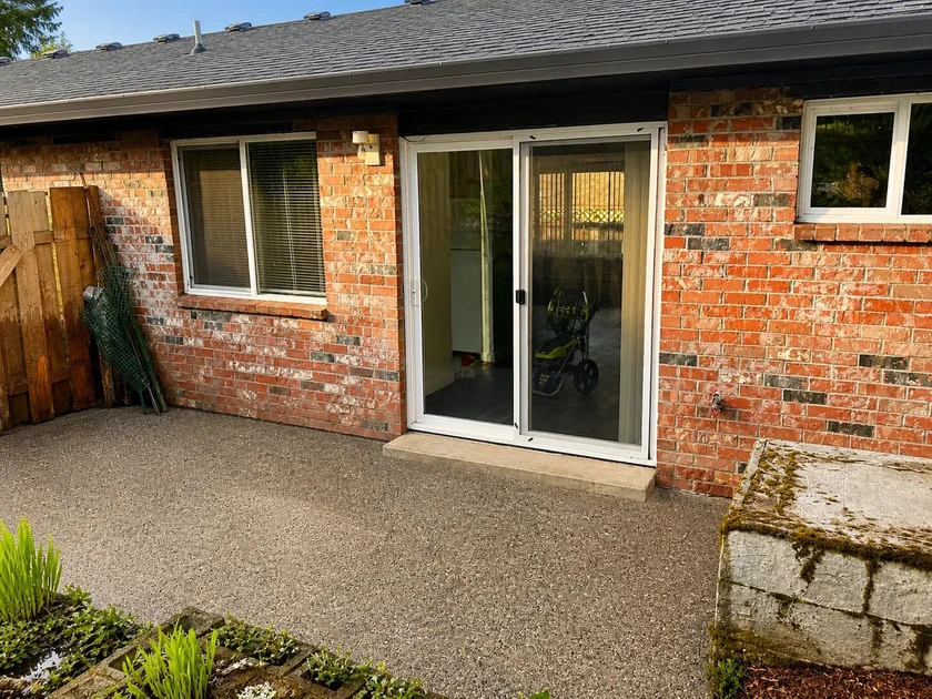 $1,200 / 864sqft 2beds 1 bath thumbnail 5