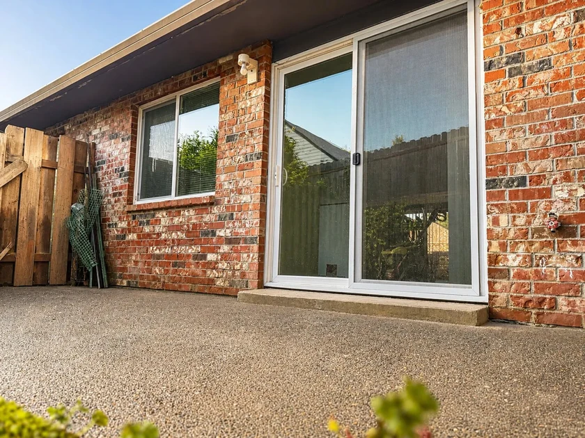 $1,200 / 864sqft 2beds 1 bath thumbnail 6
