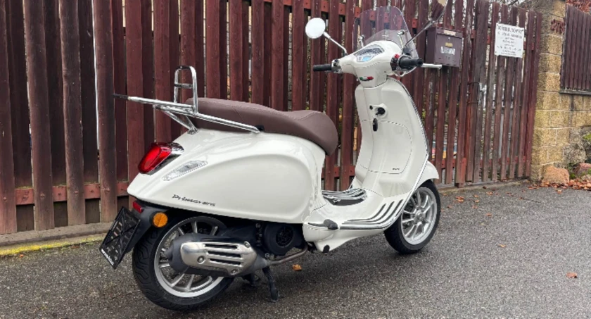 vespa primavera 150 scooter - $500 thumbnail 2