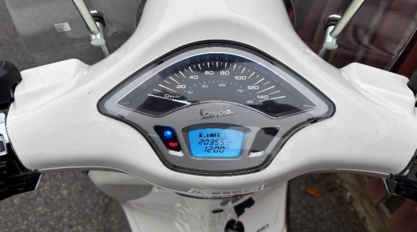 vespa primavera 150 scooter - $500 thumbnail 4