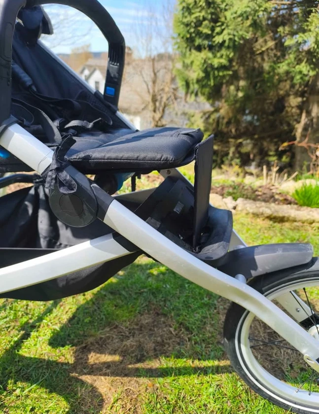 thule glide 2 jet stroller - $400 thumbnail 3