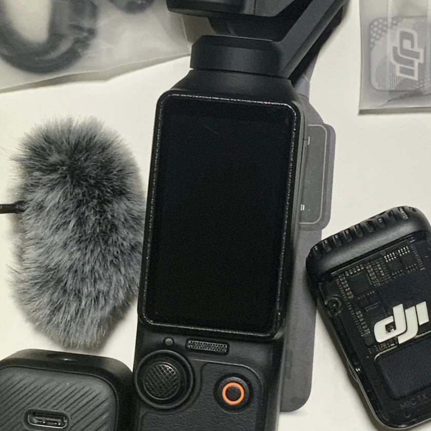 dji osmo pocket 3 creator combo, vlogging camera with 1'' cmos, 4k/120fps - $250 thumbnail 2