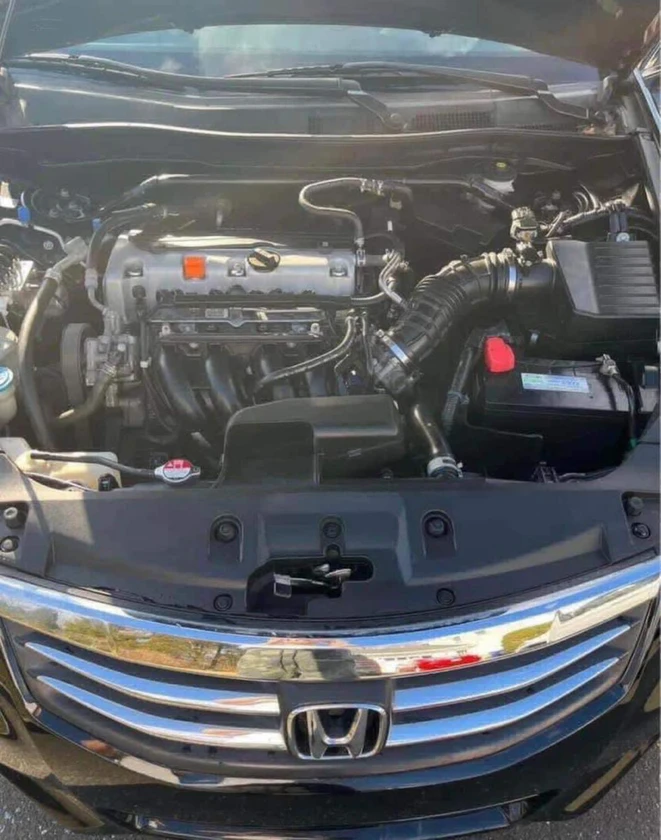 2012 honda accord for sale - $1,800 thumbnail 3
