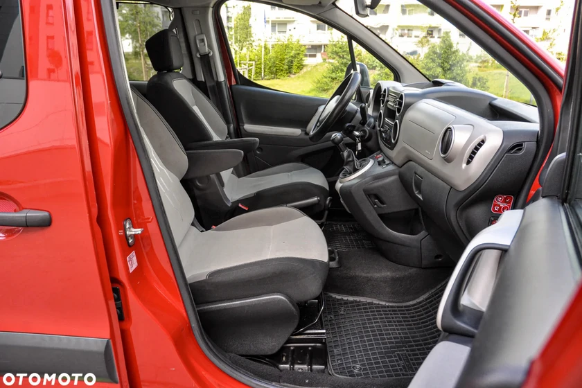 peugeot 2012 - $14,500 thumbnail 10