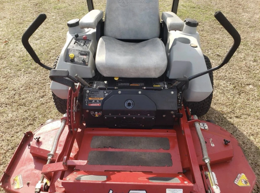 exmark zero turn mower 60" cutlazer z 25hp kohler eng 1167 hours - $689 thumbnail 3