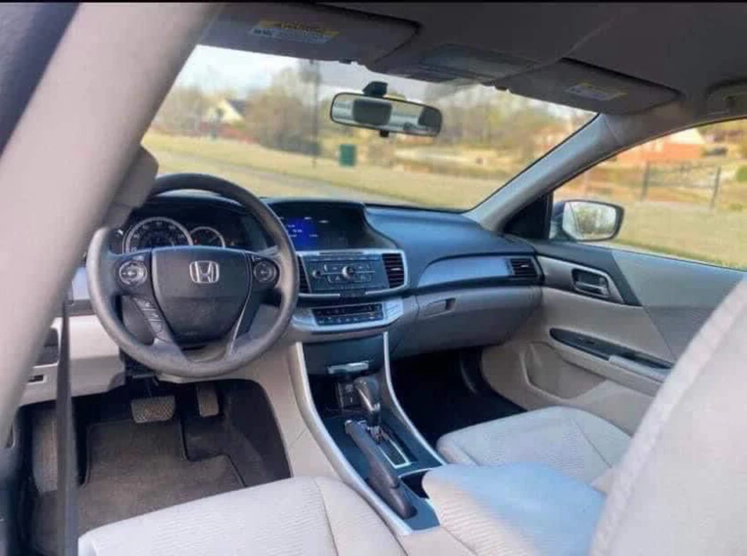 2015 honda accord - $2,200 thumbnail 2