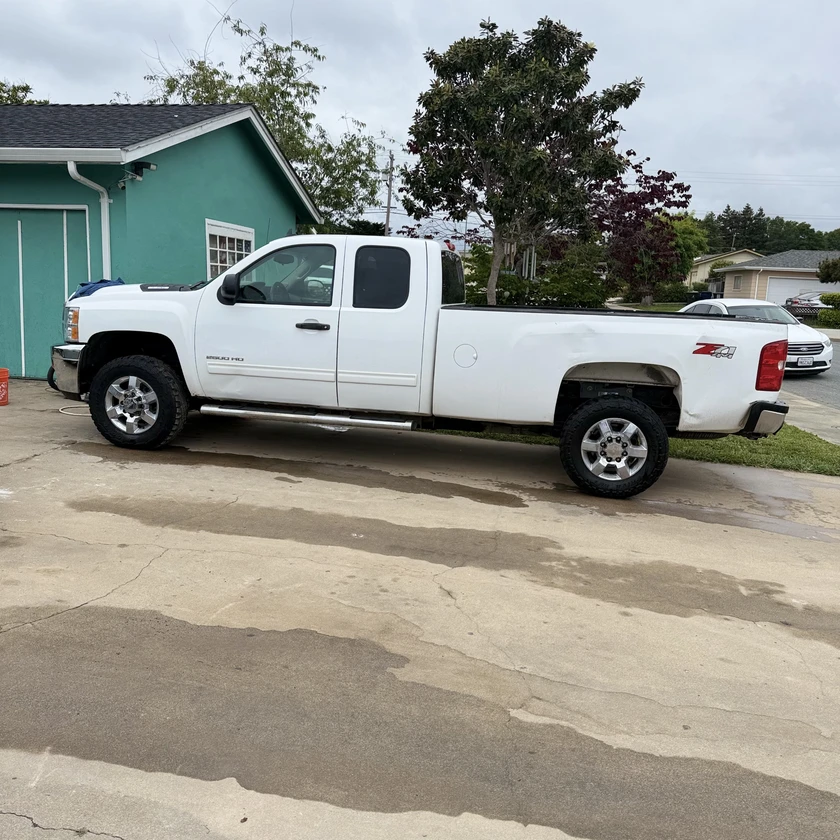 2012 chevy silverado hd 2500 long bed duramax - $8,500 thumbnail 3