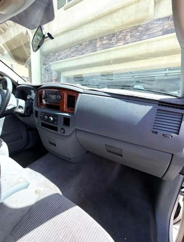 2006 dodge ram 1500.slt pickup 4d 5 1/2 ft - $7,800 thumbnail 5