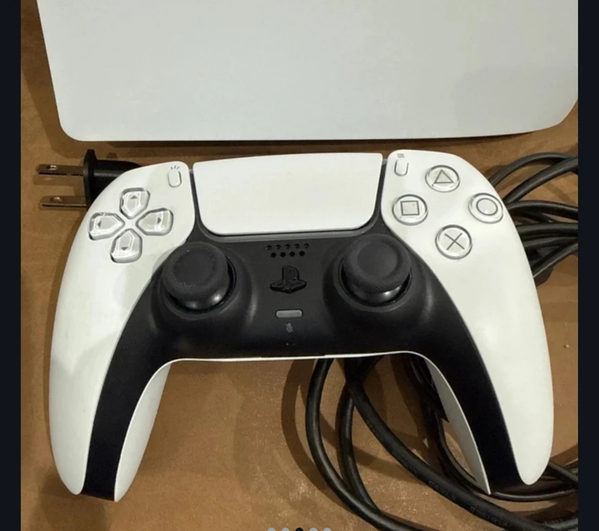 $550 - sony playstation 5 pro console - 2tb ssd - white/black - model cfi - 7019 thumbnail 3