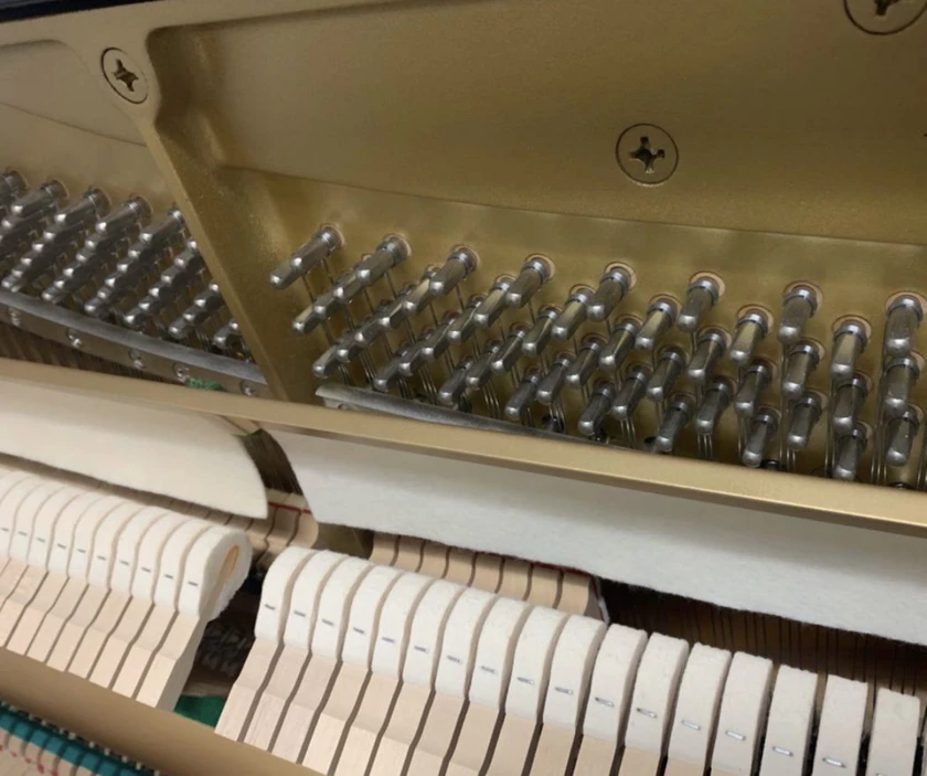 2004 beautiful sound yamaha upright"t116" piano/will deliver! - $2,500 thumbnail 5