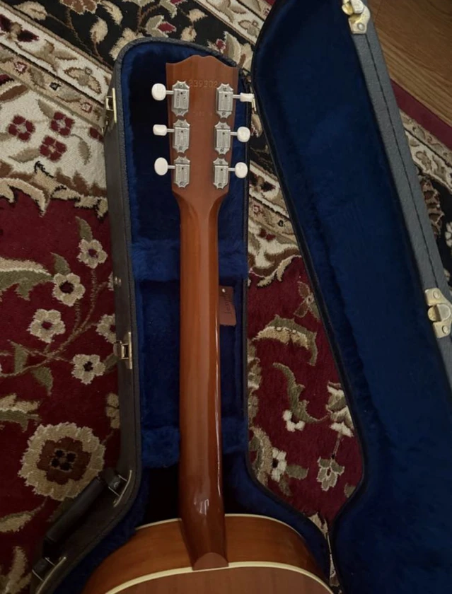 2013 gibson j-35 w/ ohsc - $1,495 thumbnail 5