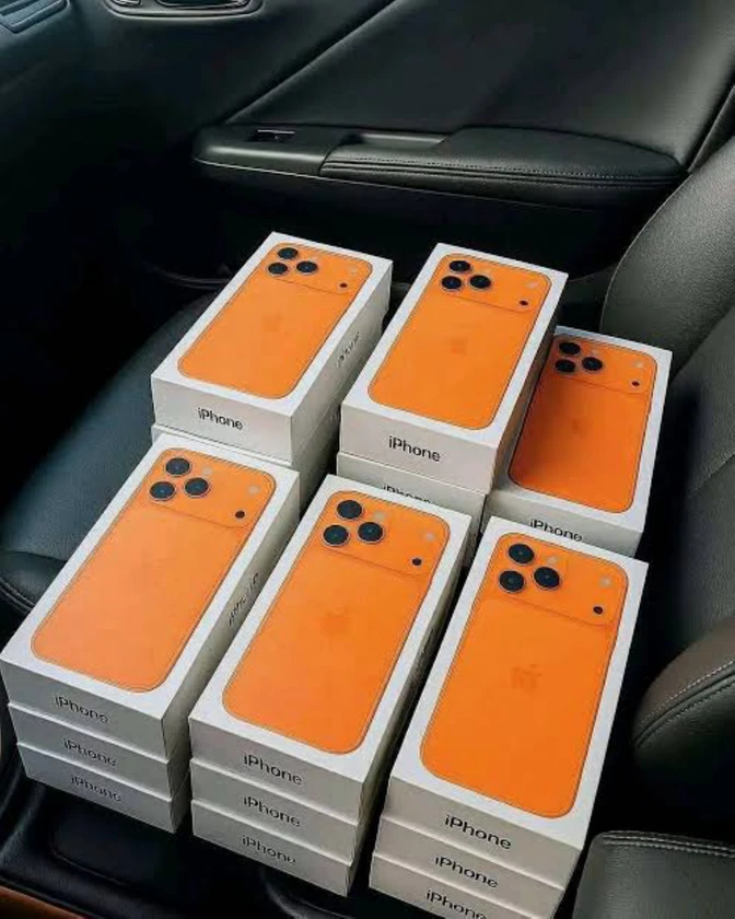 apple iphone 17 pro max 1tb - $500 thumbnail 2