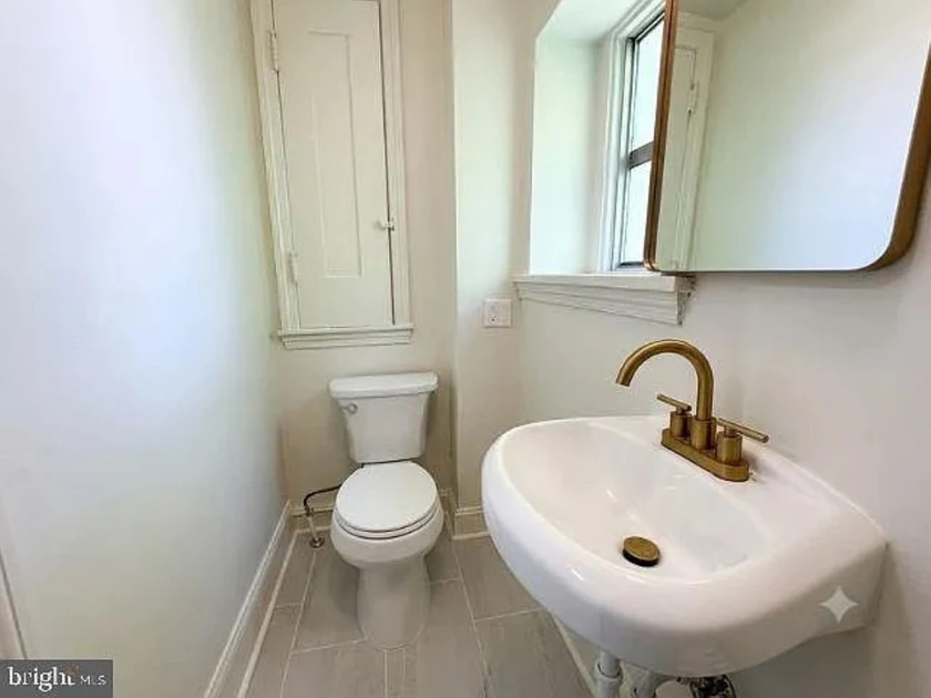 $825 / 1br - 600sqft - 1bedroom / 1bathroom for rent thumbnail 4