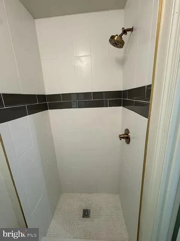 $825 / 1br - 600sqft - 1bedroom / 1bathroom for rent thumbnail 11
