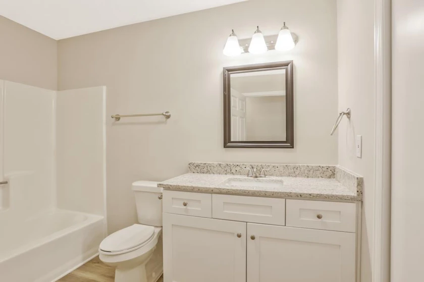 $1,400 / 1416sqft gracious single-family home available for rent, 3 beds and 2b thumbnail 10