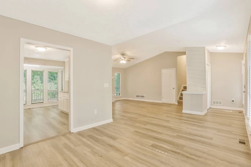 $1,400 / 1416sqft gracious single-family home available for rent, 3 beds and 2b thumbnail 11