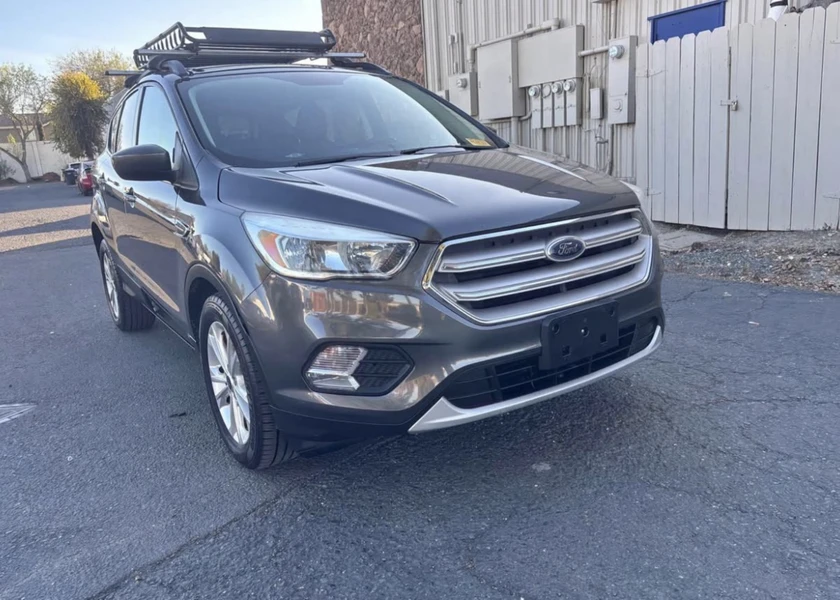 2018 ford escape · se sport suv 4d - $7,400 thumbnail 6