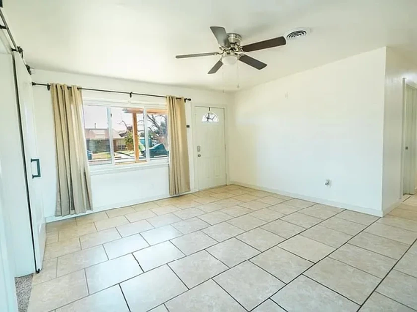 $1,100 / 3br - 1266sqft - house 🏡 for rent: 3 beds 2 bathrooms thumbnail 2