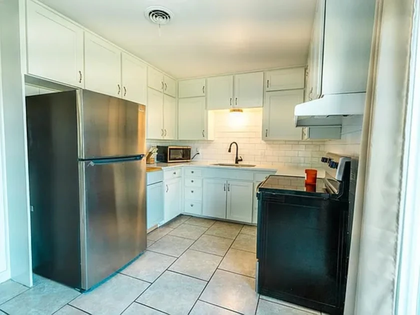 $1,100 / 3br - 1266sqft - house 🏡 for rent: 3 beds 2 bathrooms thumbnail 9