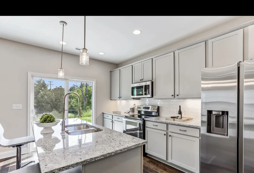 $1,950 / 4sqft windermeretrails thumbnail 5