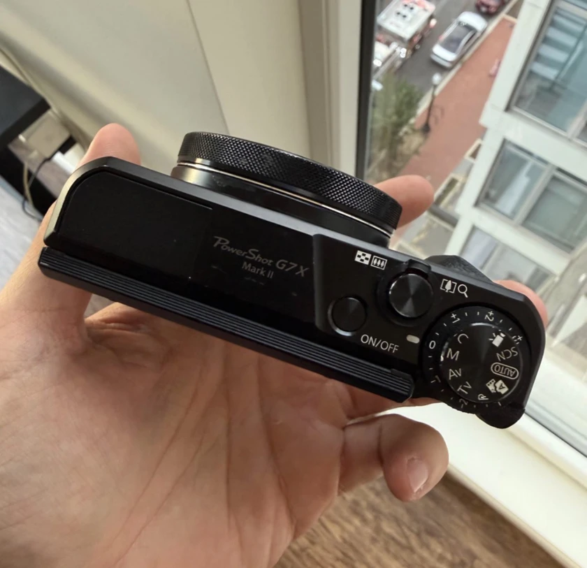 canon camera g7x mark iii - $75 thumbnail 3