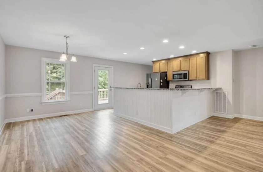 $850 / 3br - 1440sqft - 3beds 2bath available contcat 4453002450 thumbnail 6