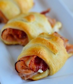 Cheesy Chicken Bacon Ranch Crescent Rolls