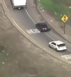 Tesla Semi With Automatic Police Chase Assist