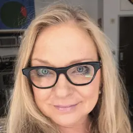 Lori Phillips profile image