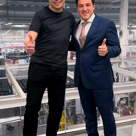 Elon musk ceo profile image