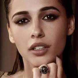 Naomi Scott profile image