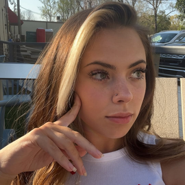 Bella Wilson profile image