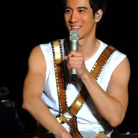 Wang leehom profile image