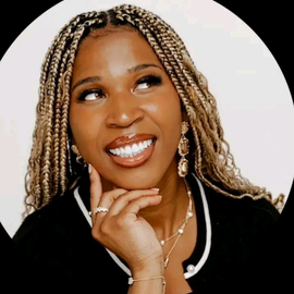 Kelly oghee profile image