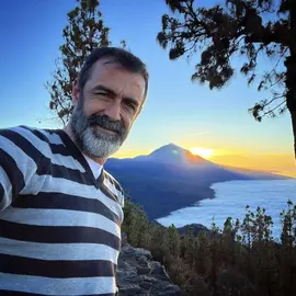 Tom profile image